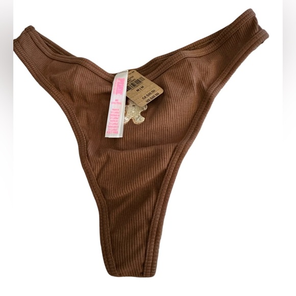 NWT Victoria’s Secrets Pink Adorable Gingerbread Man V Cut Thong - Picture 4 of 7